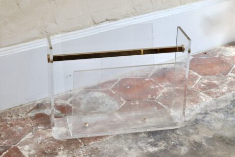 dealeuse-boutique-decoration-vintage-ancien-paris-art-porte-revues-plexiglas