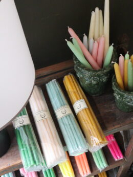 dealeuse-boutique-decoration-vintage-ancien-paris-cierges-bougies-ciergerie-des-premontres