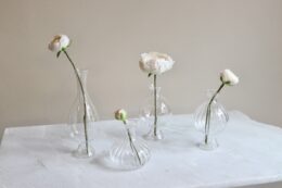 dealeuse-boutique-decoration-vintage-paris-vase-antiquites-soliflore-ancien-verre-vase