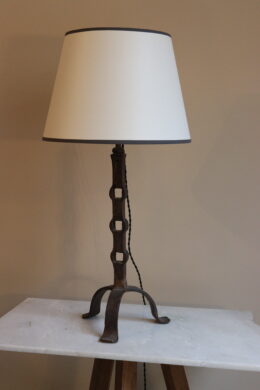 dealeuse-boutique-decoration-vintage-lampe-luminaire-brutaliste-ancien-creation-abat-jour-sur-mesure