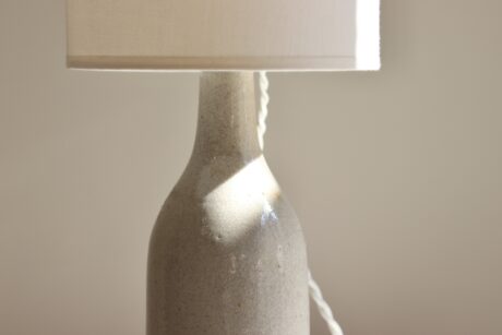 dealeuse-boutique-decoration-vintage-lampe-luminaire-ceramique-emaillee-ancien-creation-abat-jour-sur-mesure