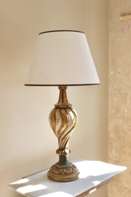 dealeuse-boutique-decoration-vintage-ancien-paris-luminaire-luminaires-lampe-pied-bois-sculpté-torsade-creation-abat-jour-sur-mesure
